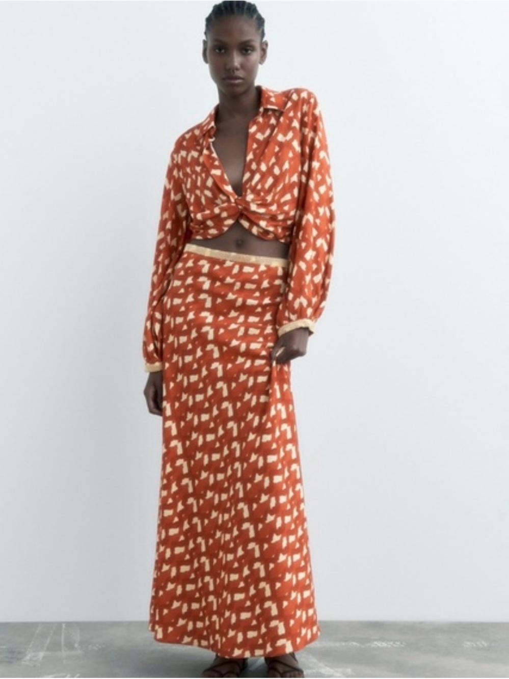 Zara Rust Patterned Button-Front Crop Top - Picture 3 of 15